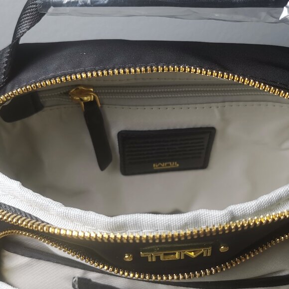 brand new reduced TUMI Voyageur Troy Crossbody bag black classic Registered - Picture 10 of 14